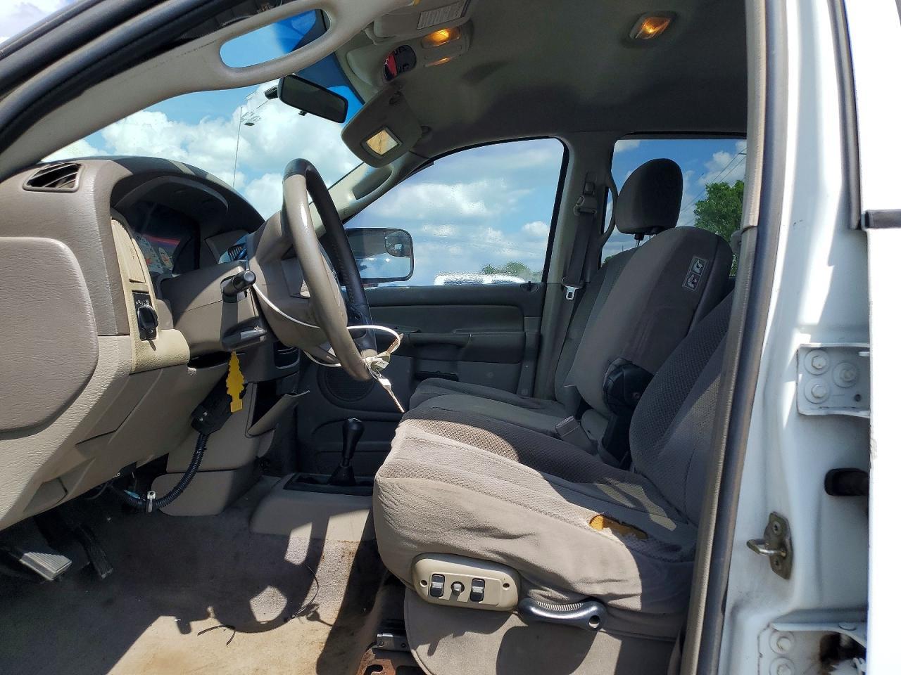 2005 Dodge RAM 2500 ST