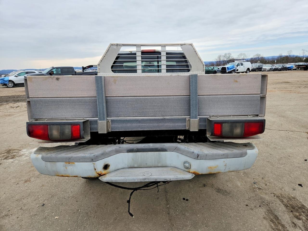 2003 Nissan Frontier XE-V6