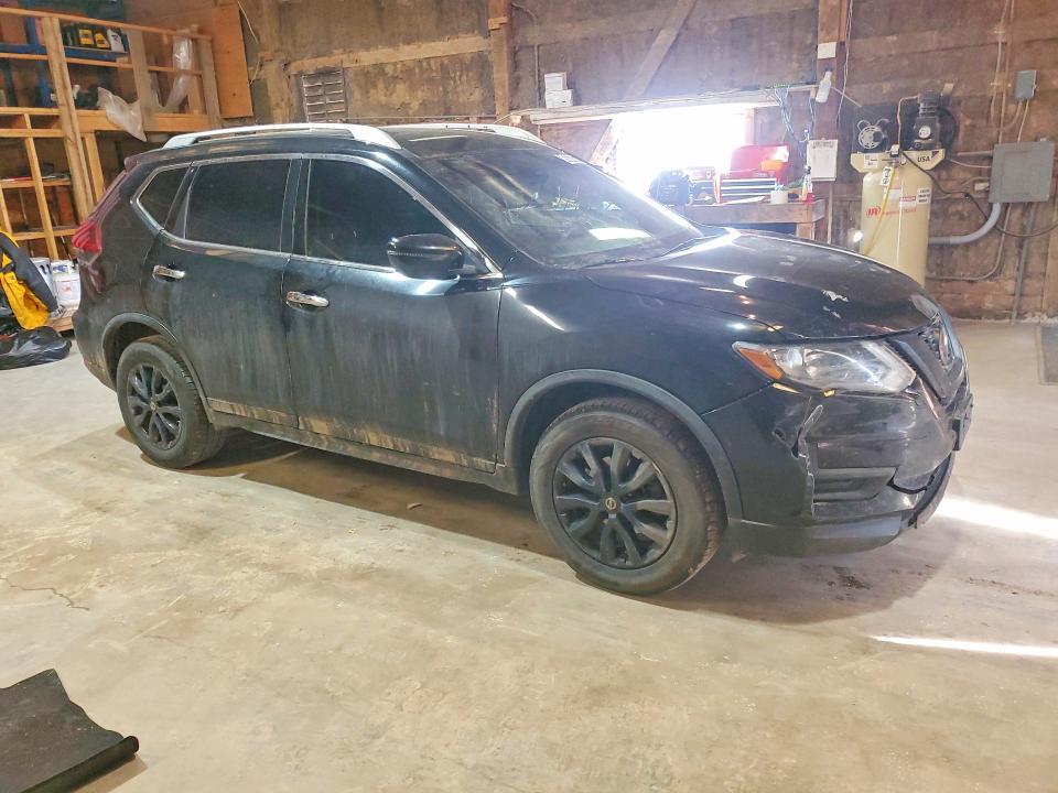 2020 Nissan Rogue sv