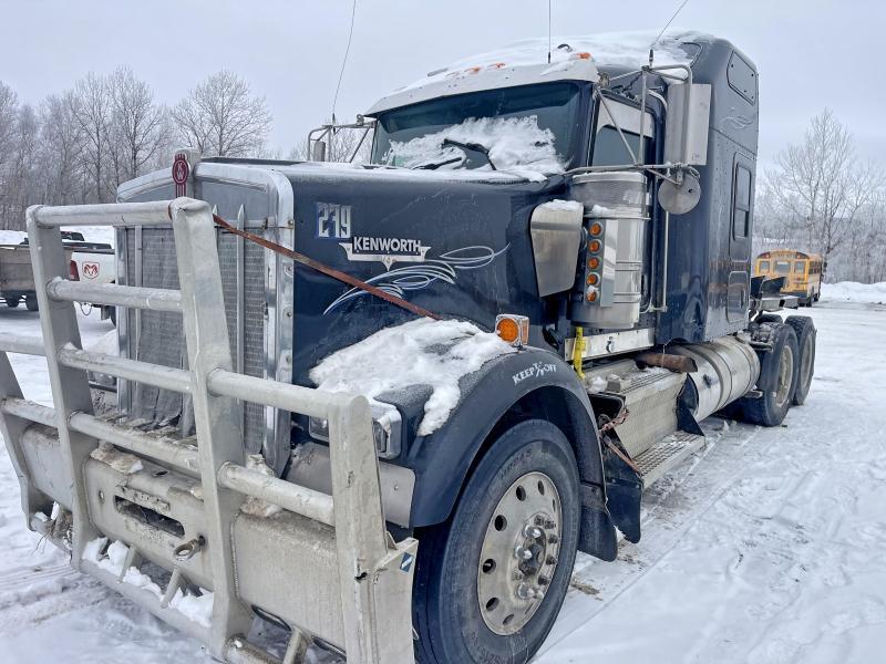 2017 Kenworth Construction W900