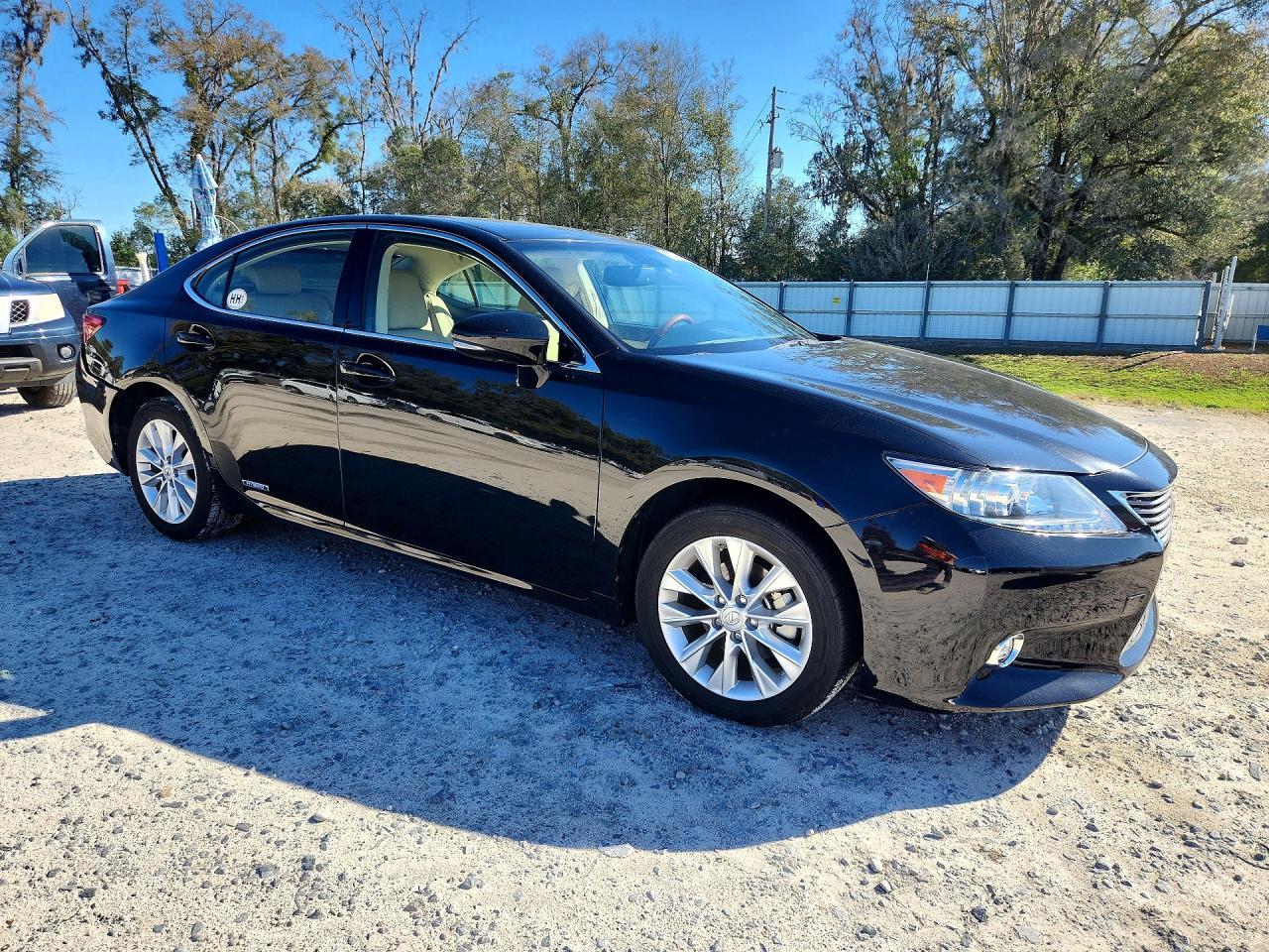 2014 Lexus Es 300h Base