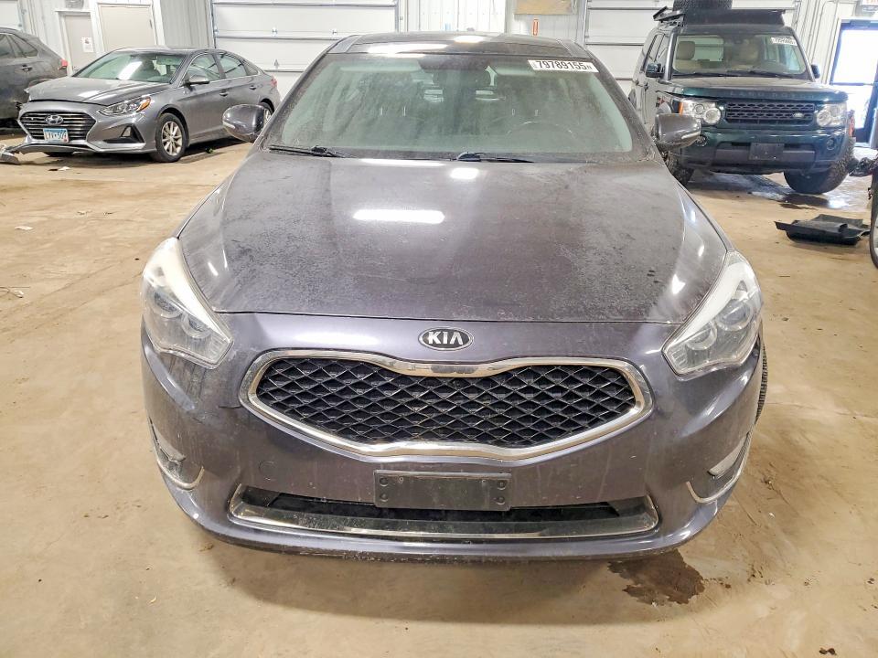 2014 KIA Cadenza Premium