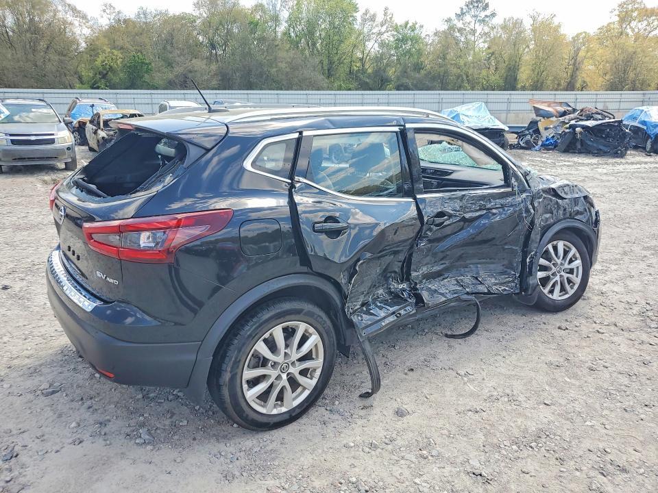 2022 Nissan Rogue Sport sv