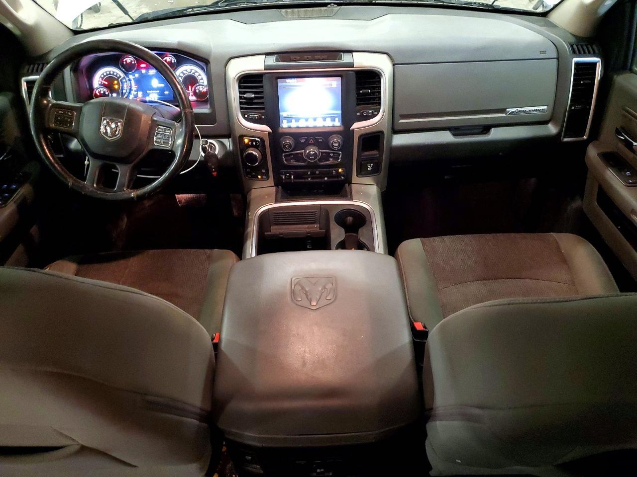 2016 Dodge RAM 1500 SLT