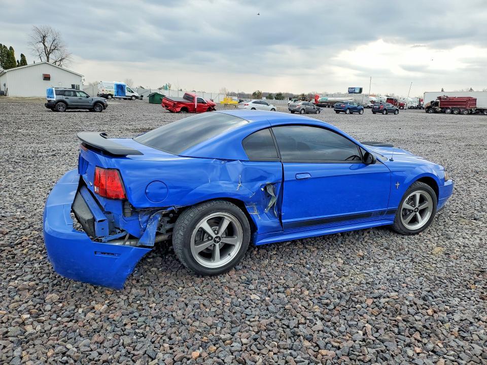 2003 Ford Mustang Mach i