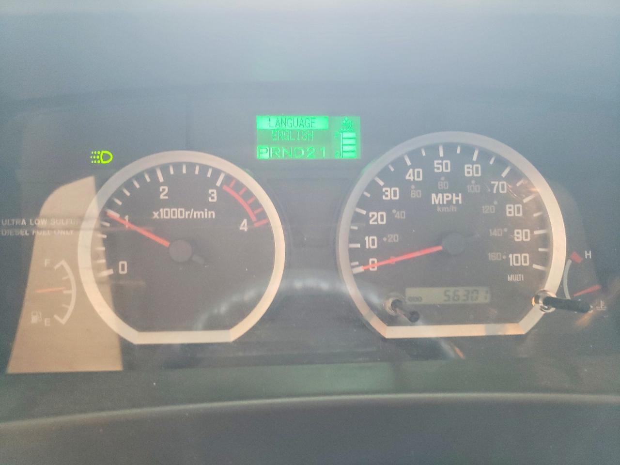 2014 Isuzu NRR Flatbed Truck