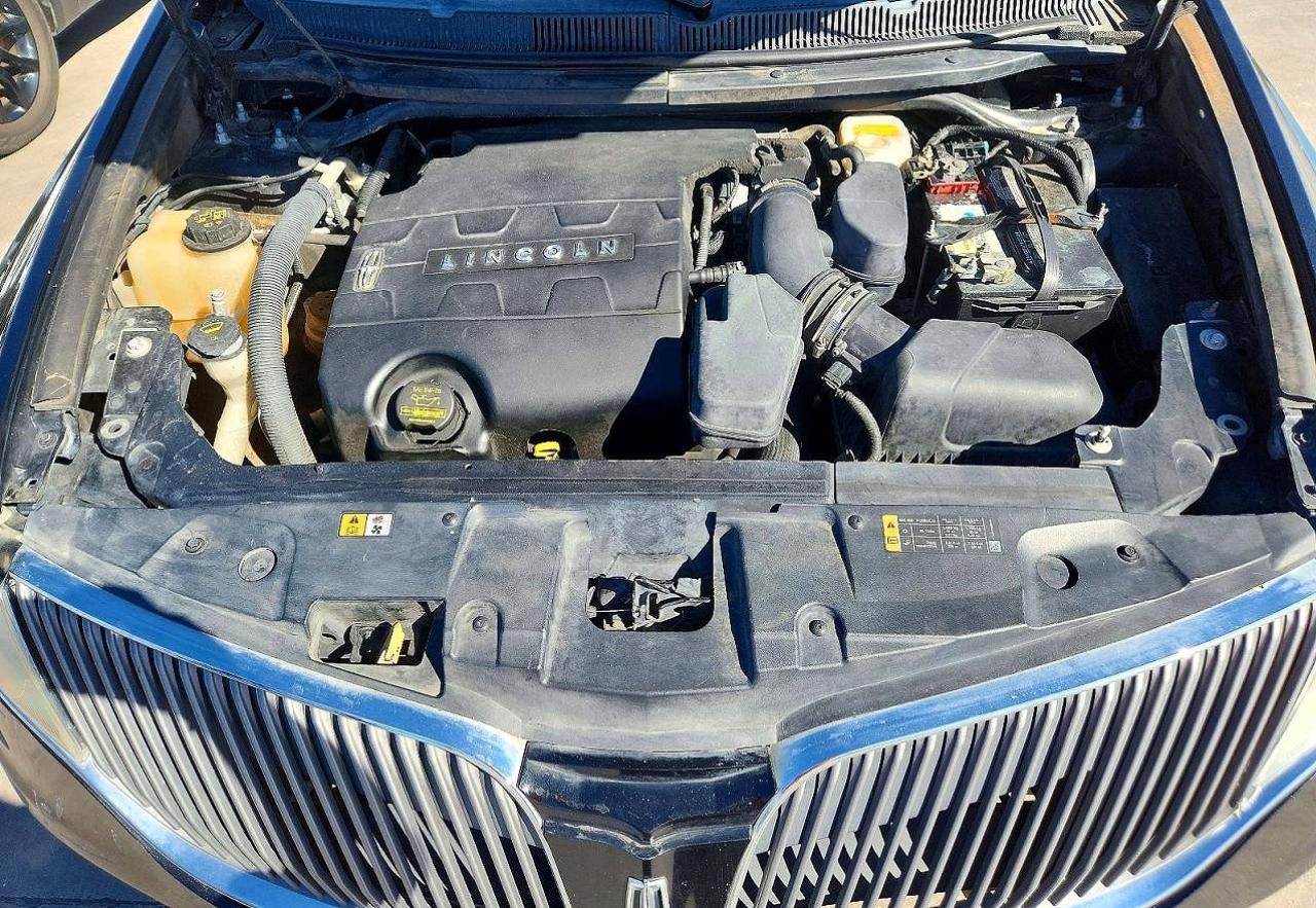 2013 Lincoln Townhouse MKT