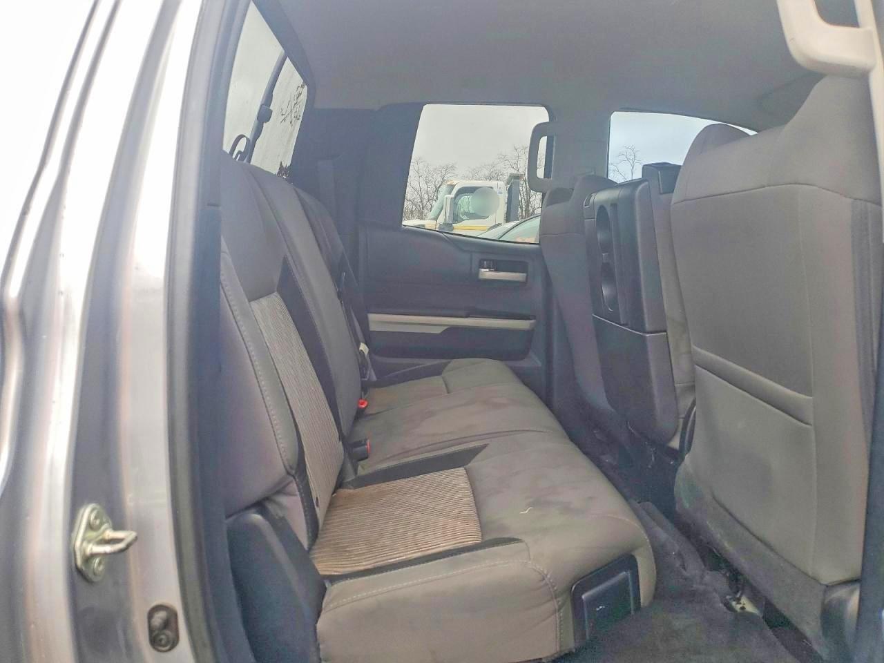 2014 Toyota Tundra SR5