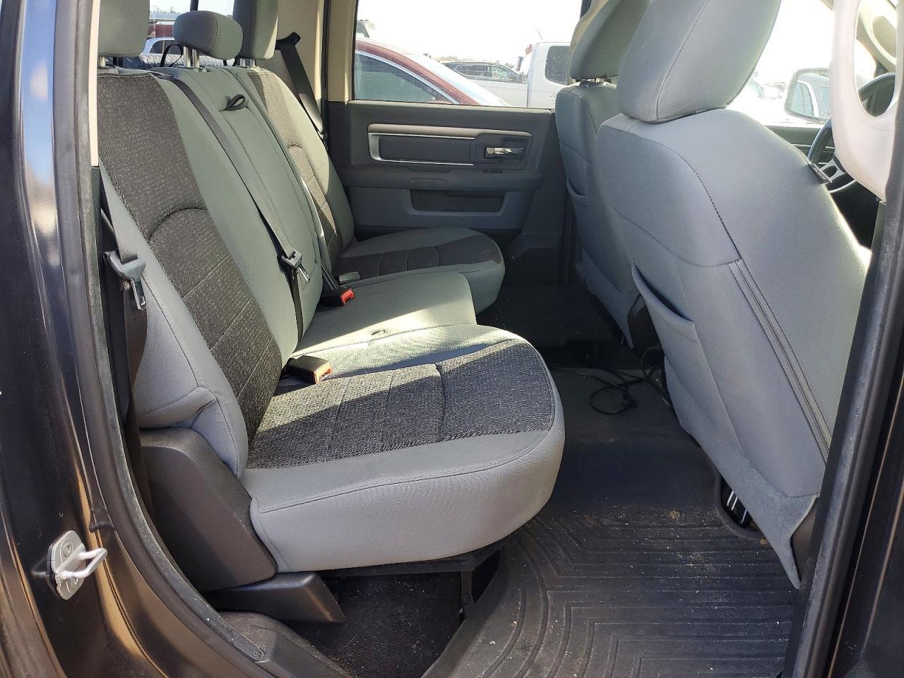 2014 Dodge RAM 1500 SLT