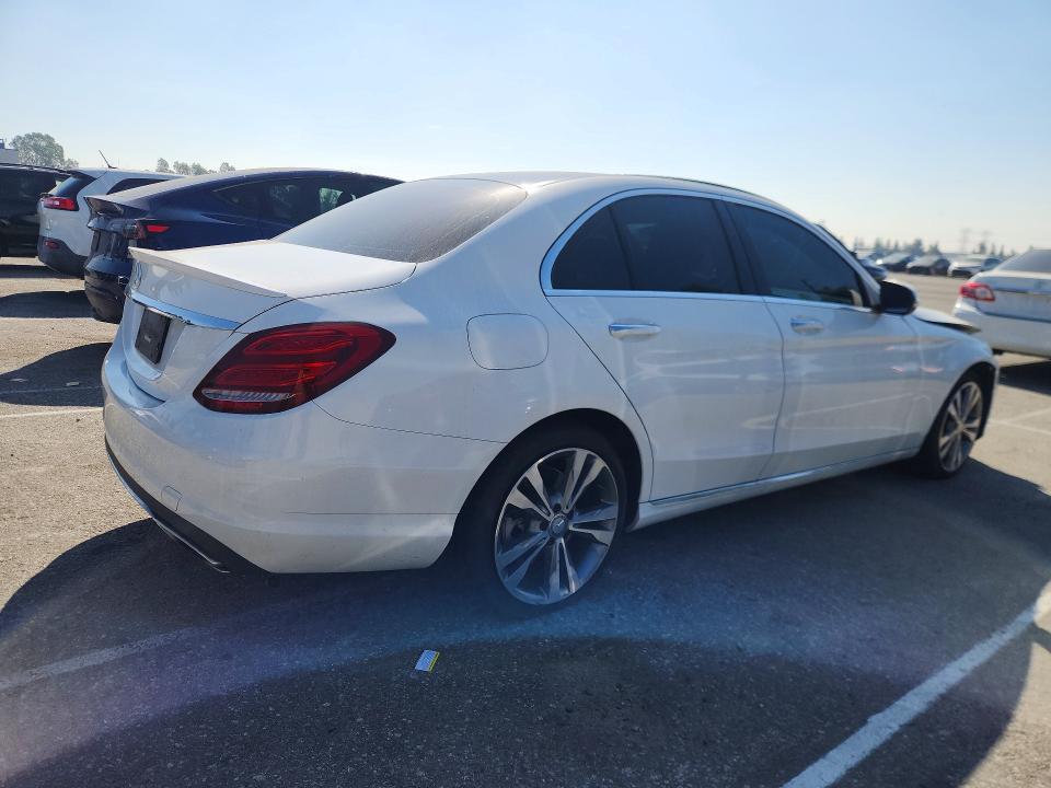2016 Mercedes-Benz C300