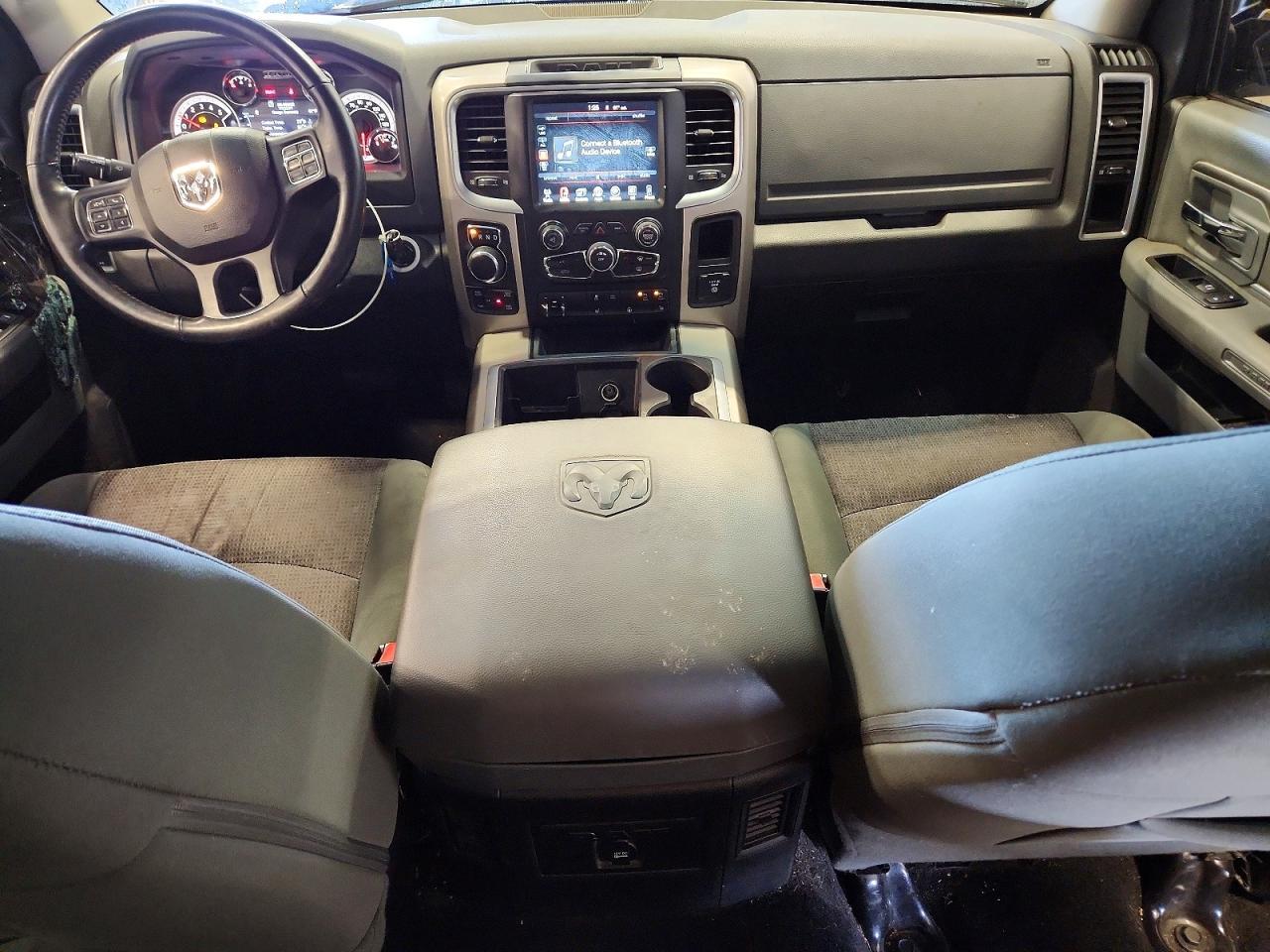 2015 Dodge RAM 1500 SLT