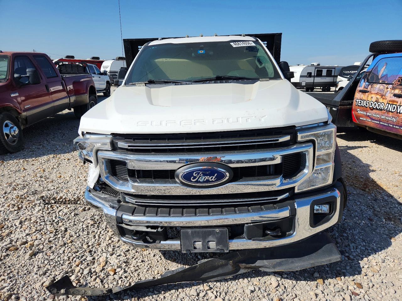 2020 Ford F550 Super Duty Flatbed Truck