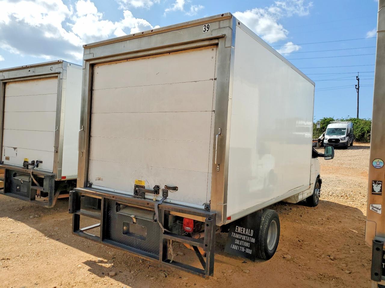 2017 Chev Rolet Express Refrigerated BOX Truck