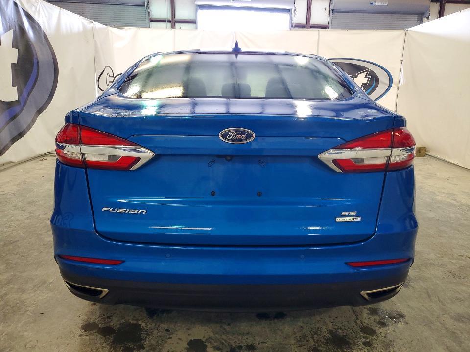 2020 Ford Fusion se