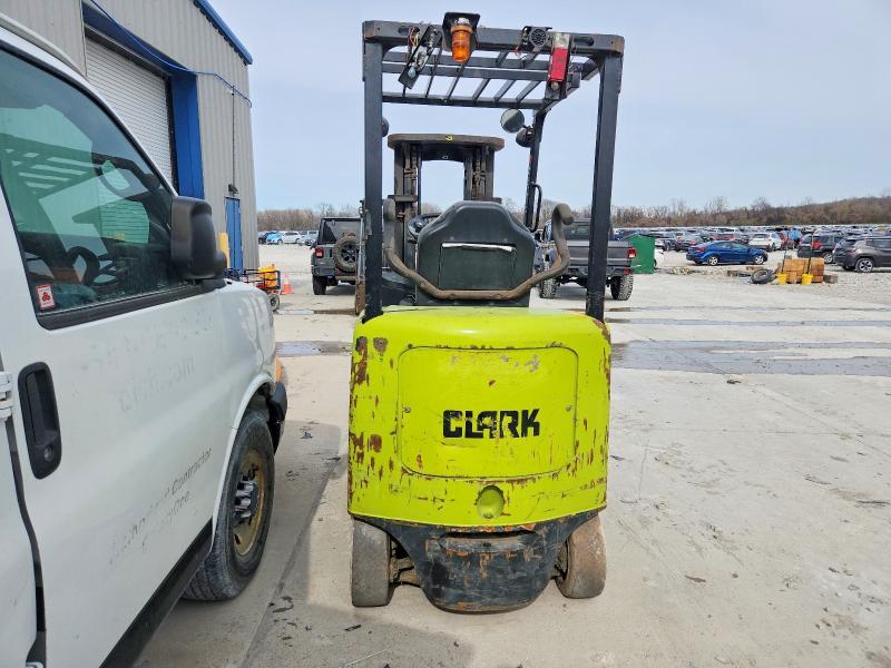 1999 Clark Forklift 1999 Clark ECG20 Forklift