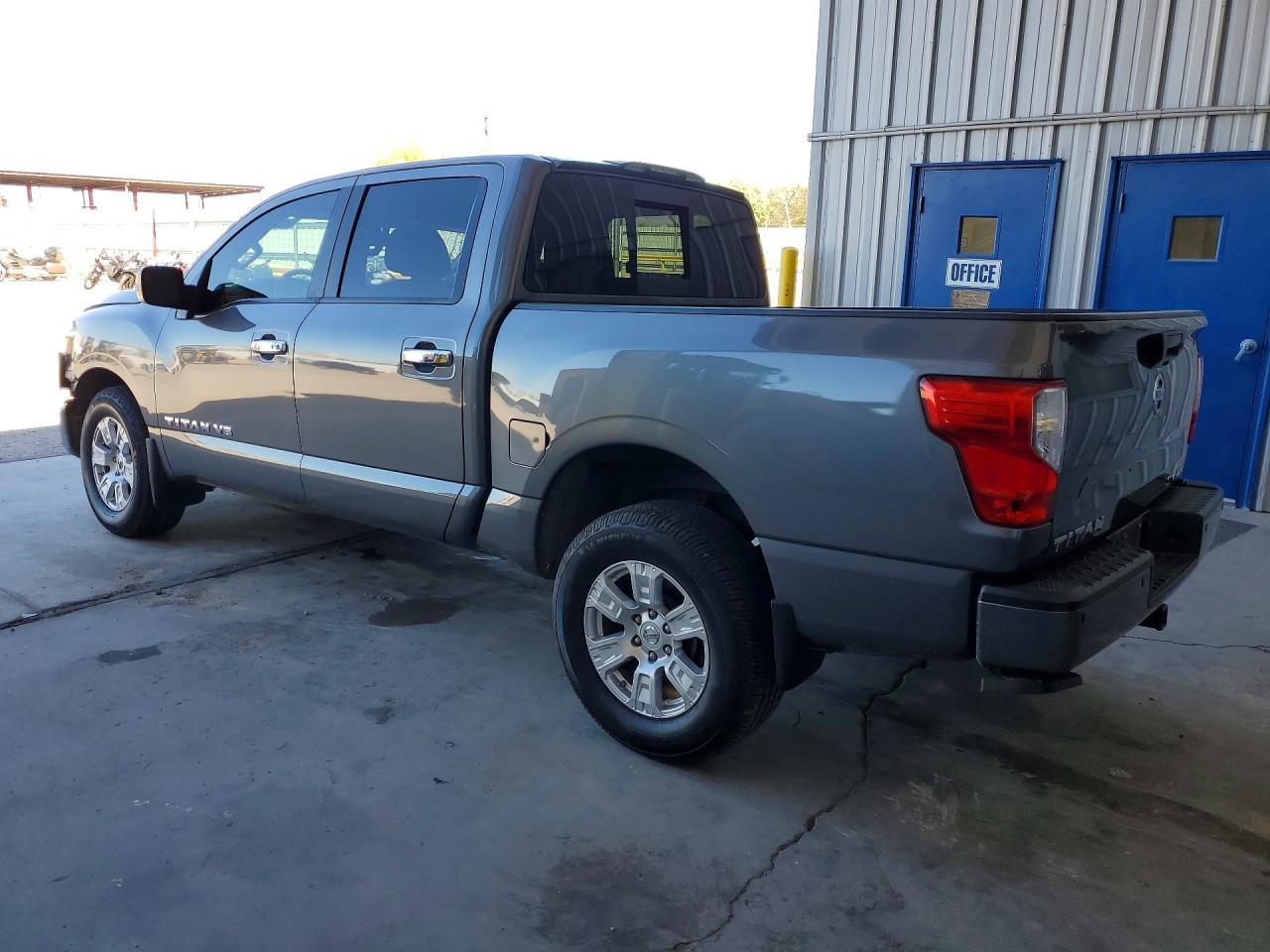 2019 Nissan Titan SV