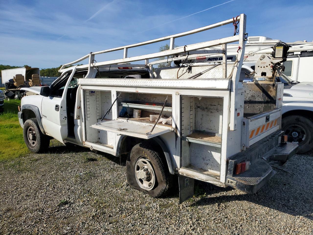 2005 Chevrolet Silverado C2500 Utility / Service Truck