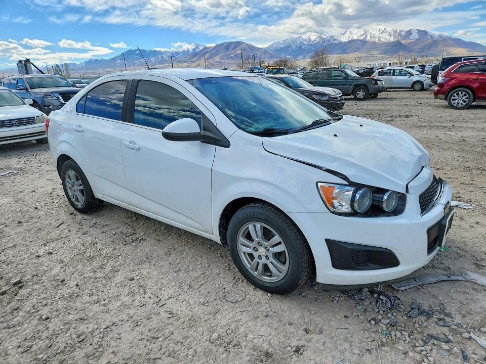 2016 Chevrolet Sonic lt