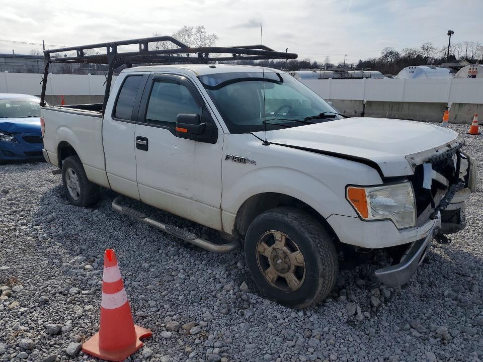 2011 Ford F150 Super cab