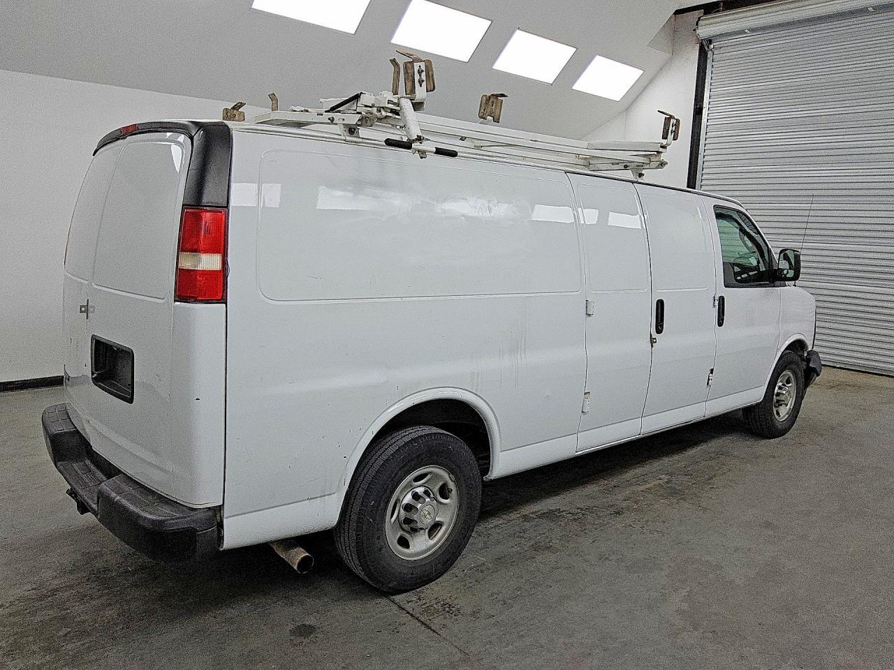 2017 Chevrolet Express G2500