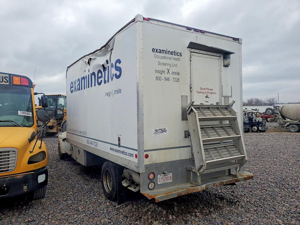 2016 Peterbilt 325 BOX Truck
