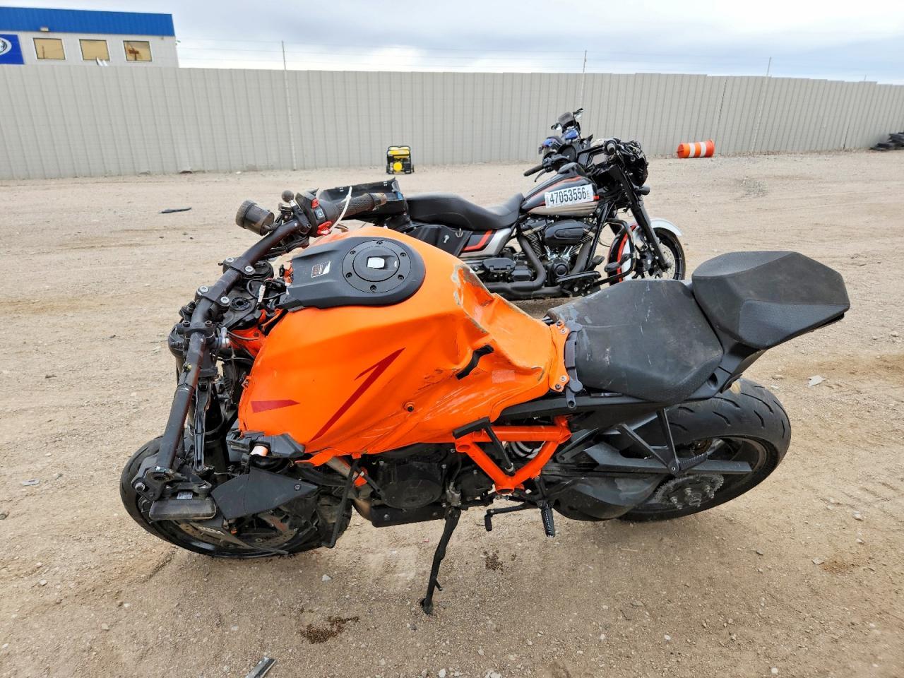 2024 KTM 1290 Super Duke R