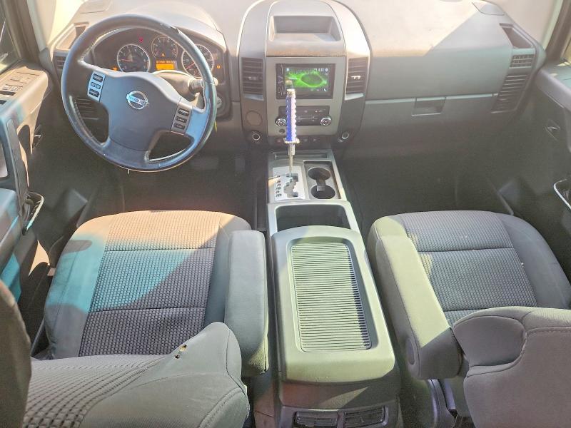 2011 Nissan Titan SV