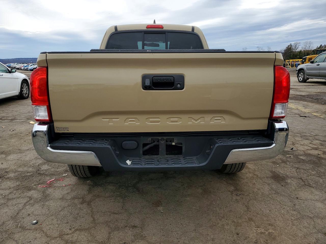 2016 Toyota Tacoma SR5