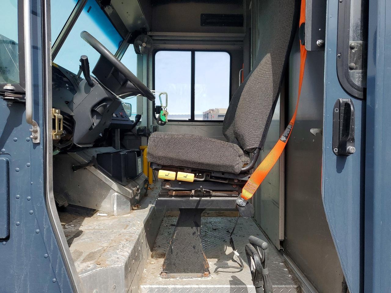 2021 Ford F59 Delivery Truck