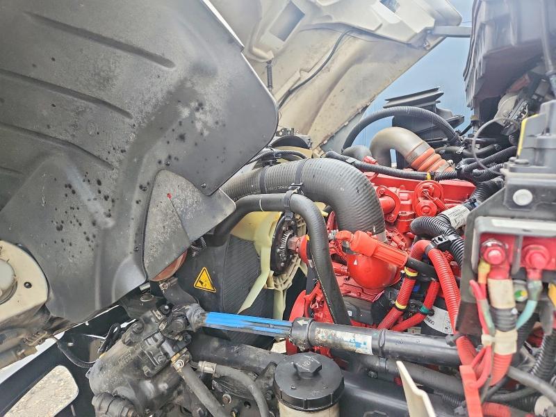 2021 International MV607 BOX Truck