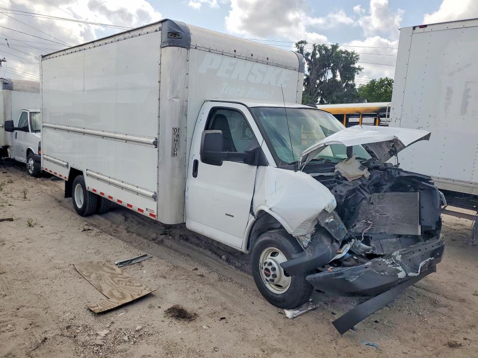 2023 GMC Savana BOX Truck