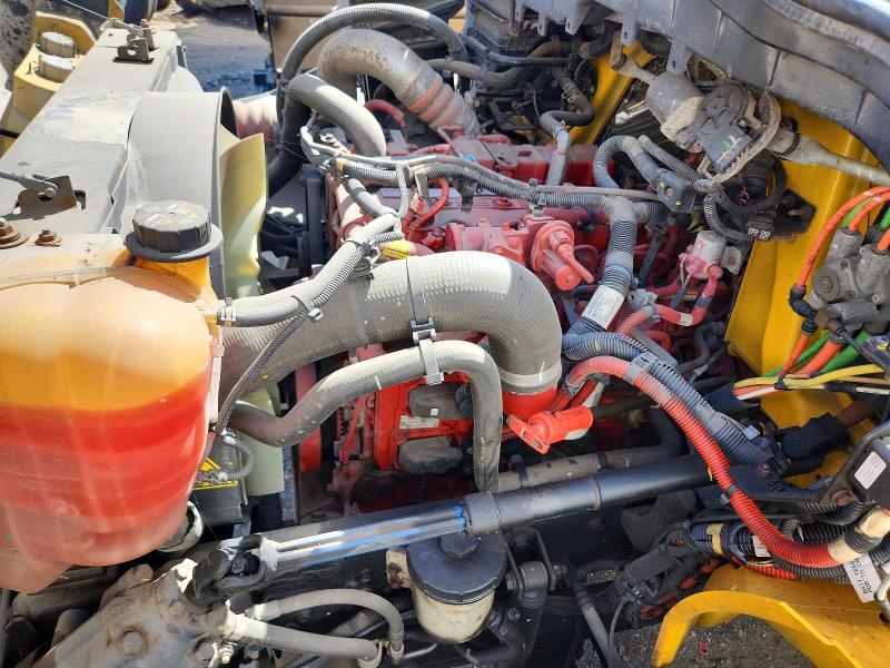 2022 International MV607 BOX Truck