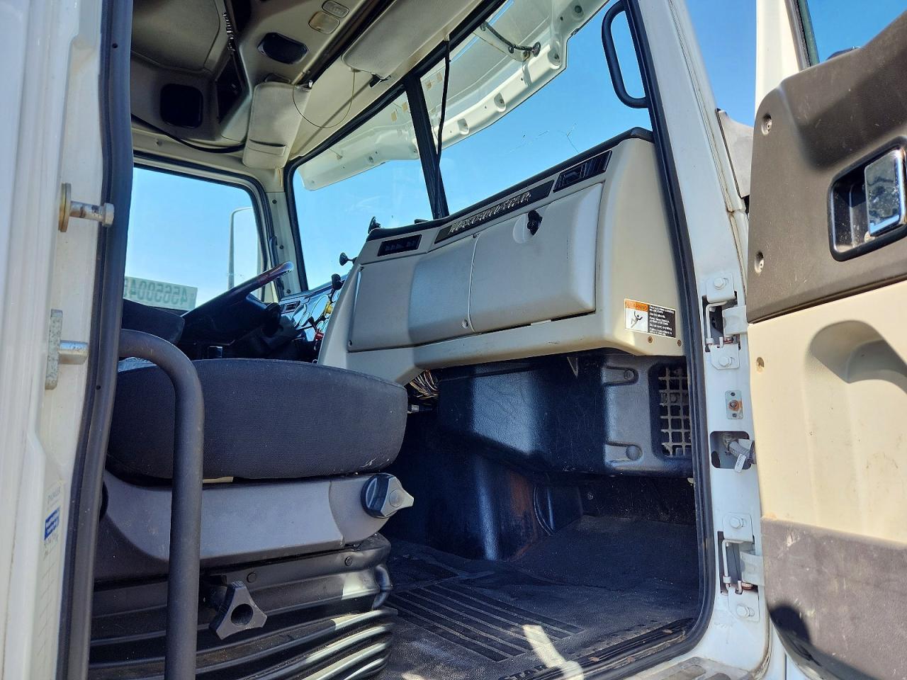 2017 Western Star 5700 Semi Truck