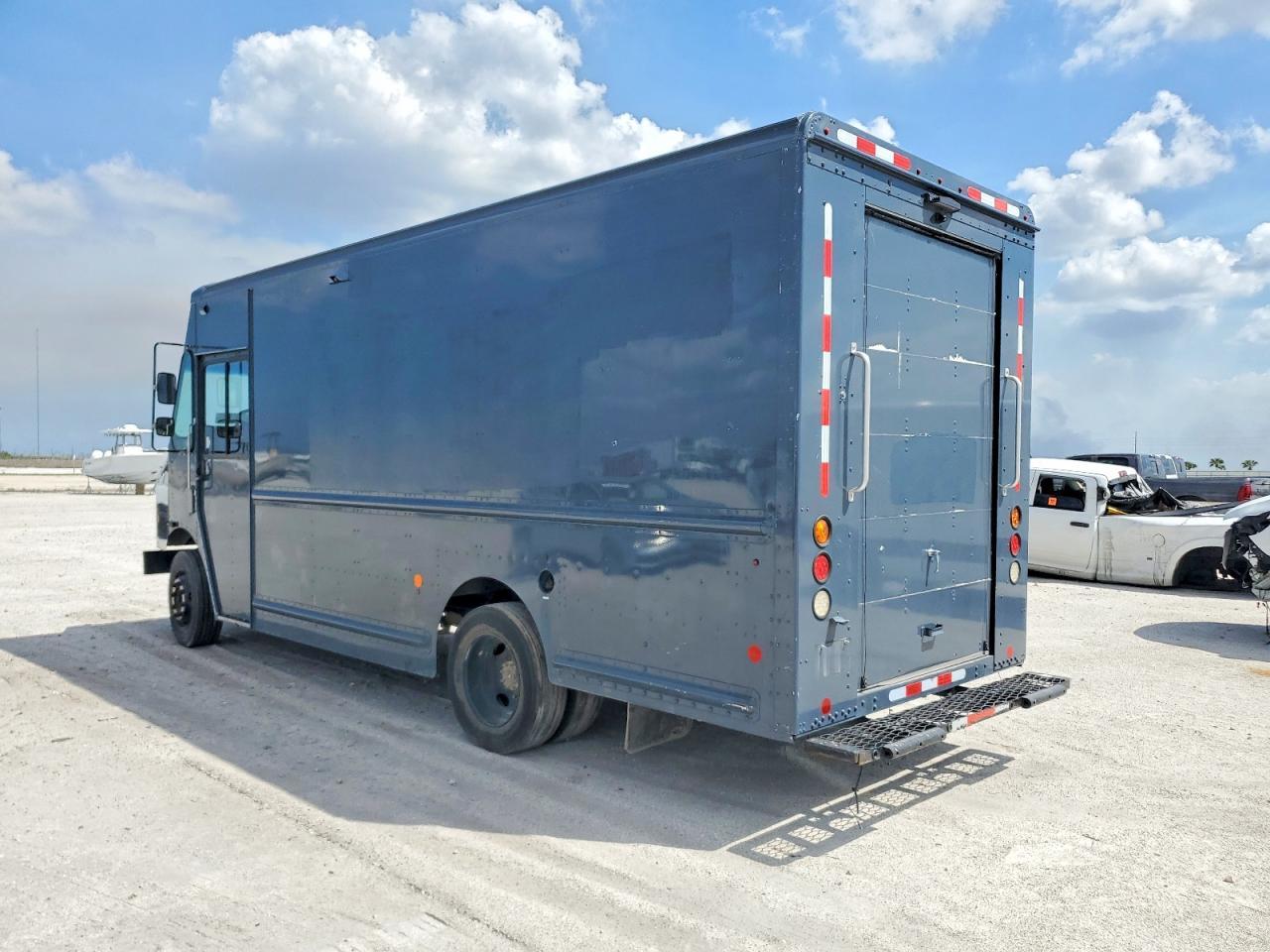 2021 Freightliner Chassis M Line WALK-IN Van