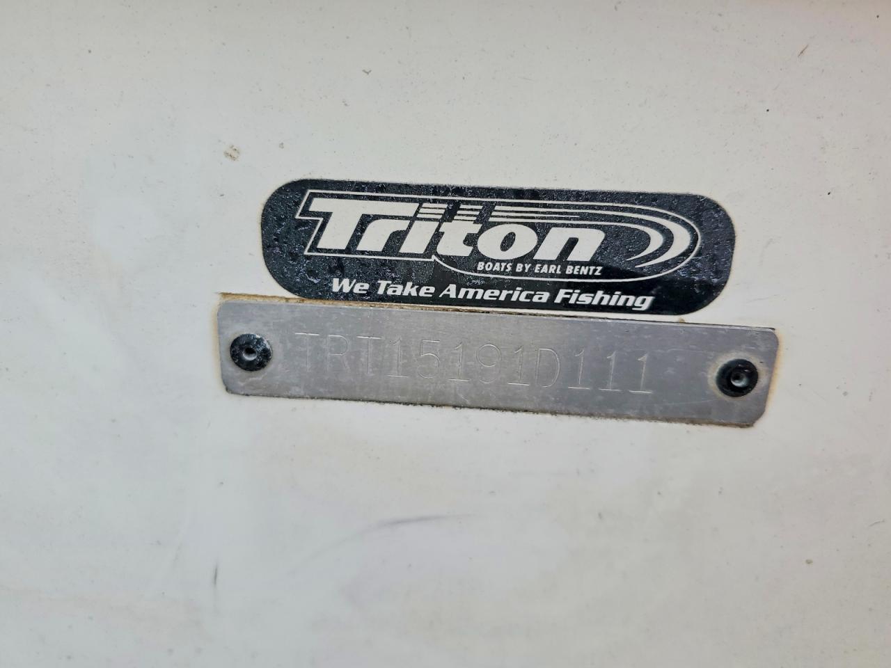 2011 Triton 1650 Boat