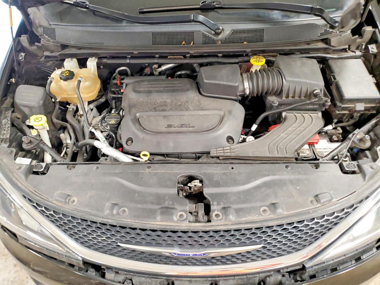 2019 Chrysler Pacifica Touring l