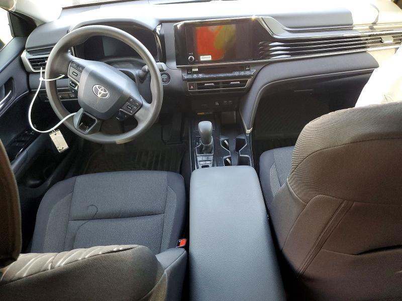 2025 Toyota Camry le