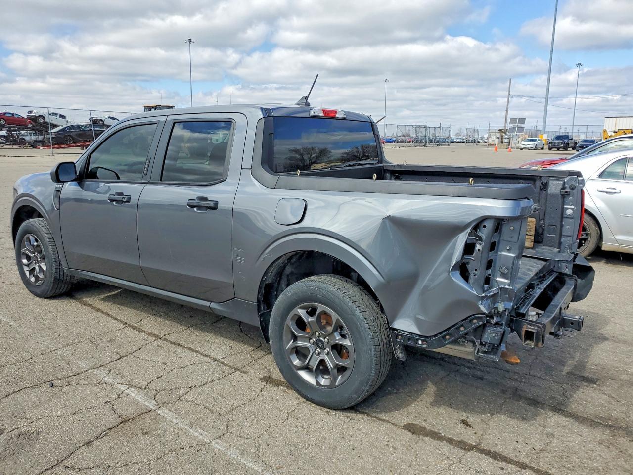 2022 Ford Maverick XL