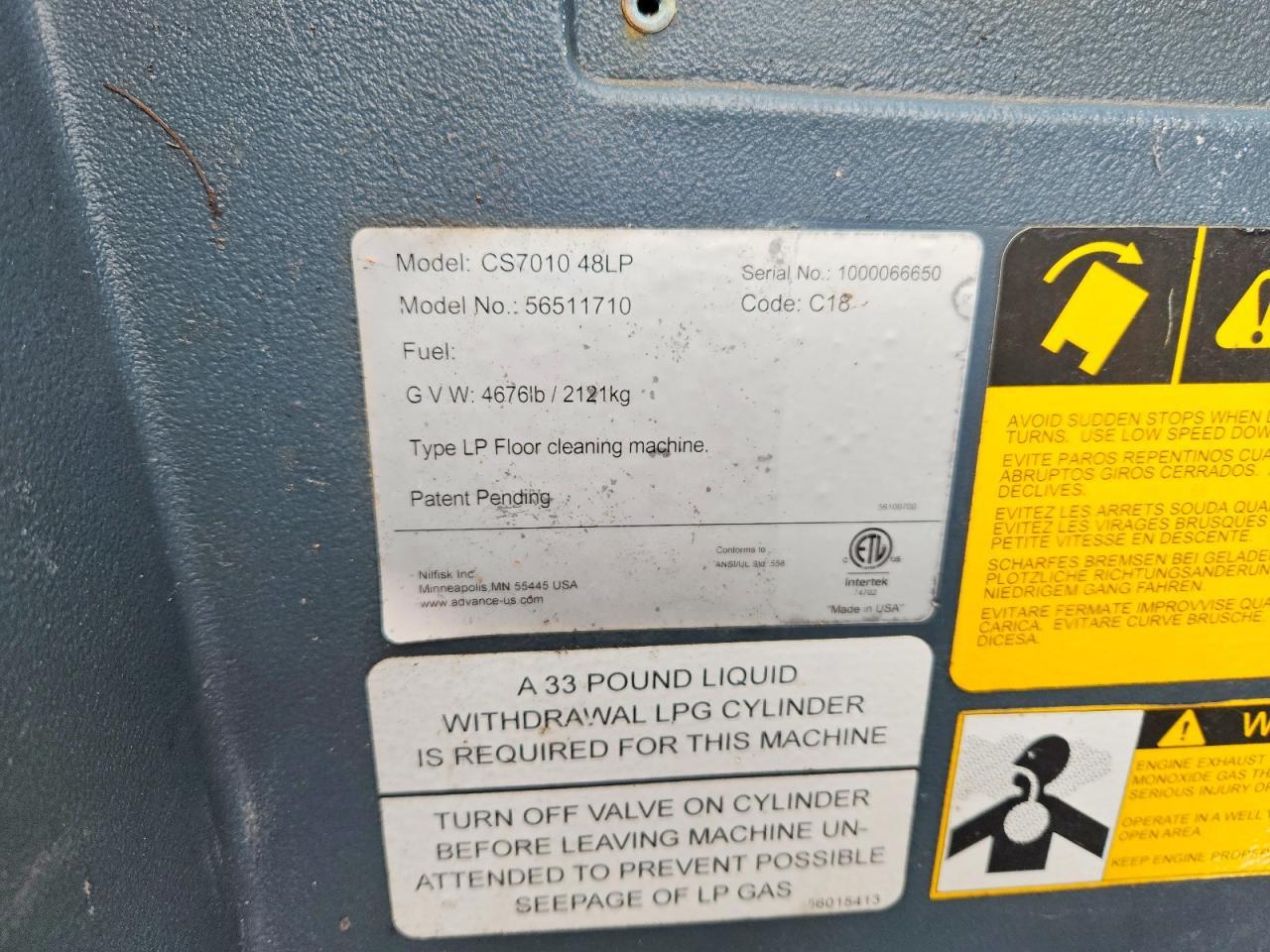 2014 Advance CS7010 Sweeper