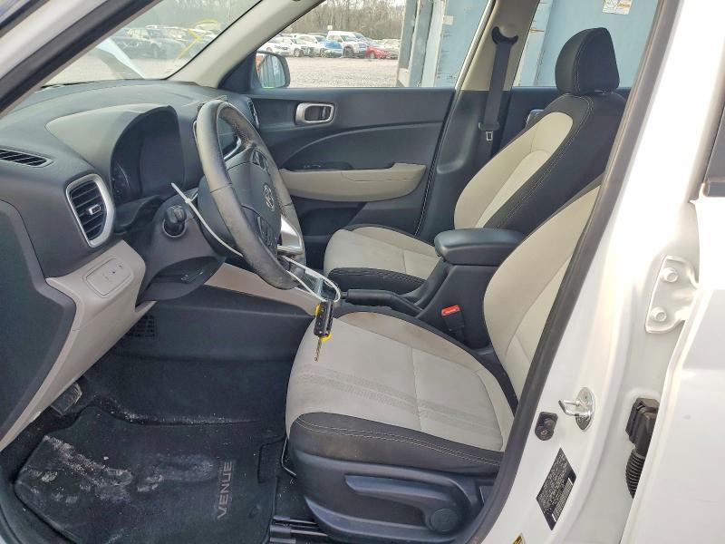 2022 Hyundai Venue sel