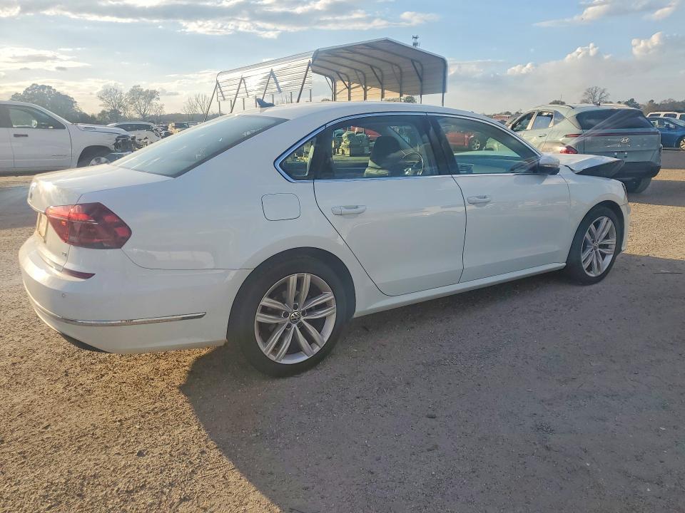 2018 Volkswagen Passat se