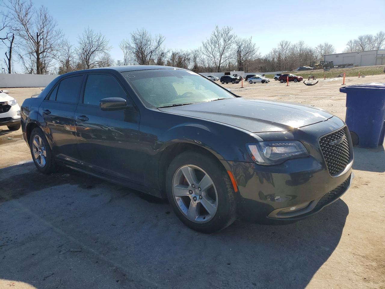 2019 Chrysler 300 s