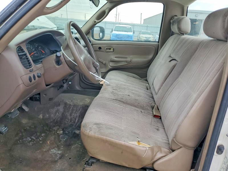 2001 Toyota Tundra Base