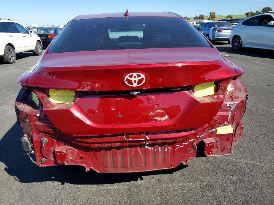 2020 Toyota Camry xle