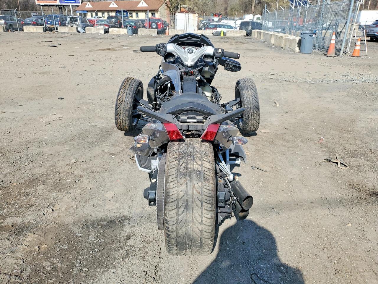 2013 Can-Am Spyder Roadster ST