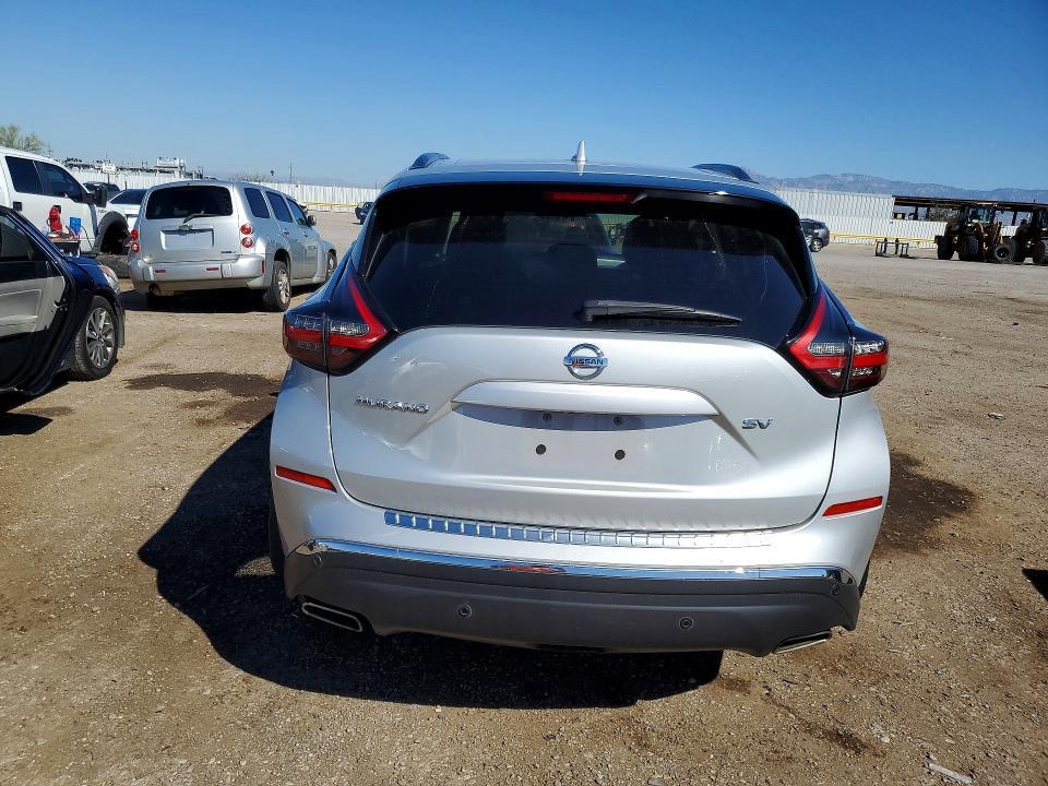 2022 Nissan Murano sv