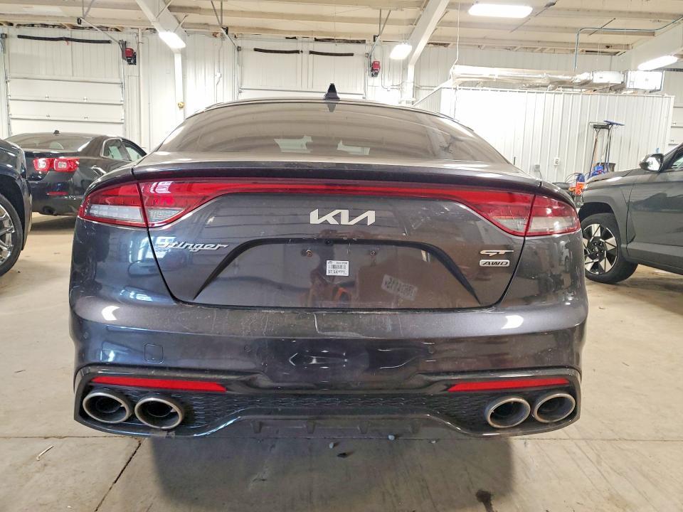 2022 KIA Stinger GT2