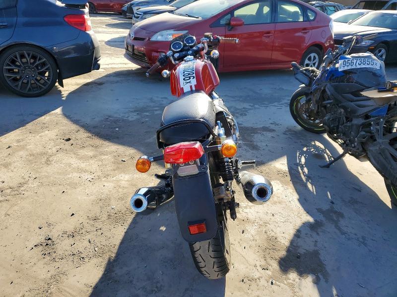 2020 Royal Enfield INT 650