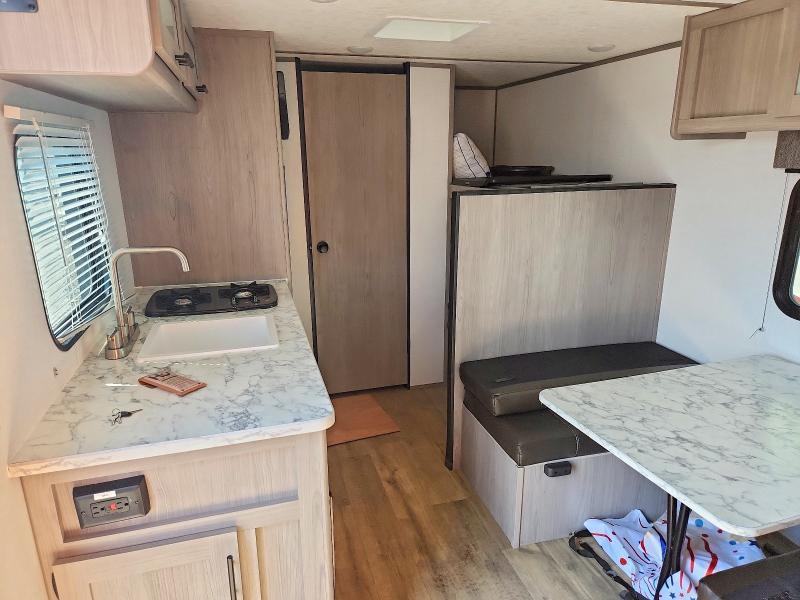 2024 Keystone Coleman Camper