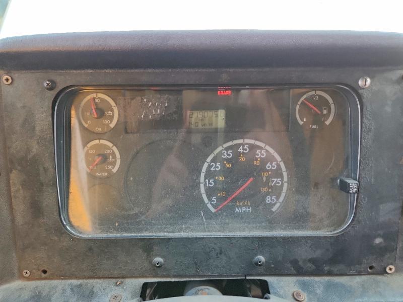 2003 Freightliner Mt45 Chassis Delivery van